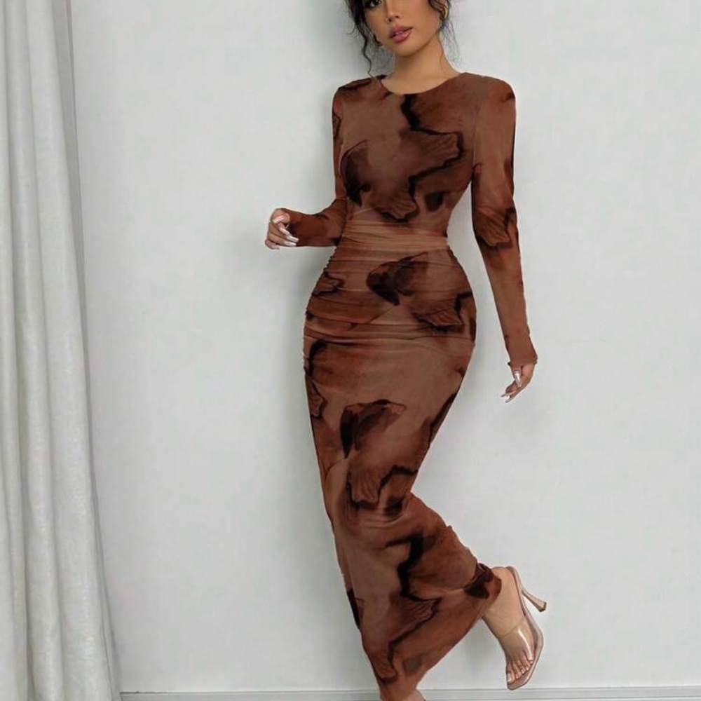 Chic Abstract Long Sleeve Dress